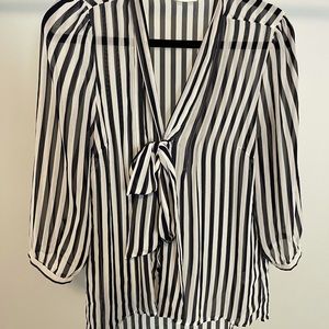 SHEAR BLOUSE - IN GOOD CONDITION